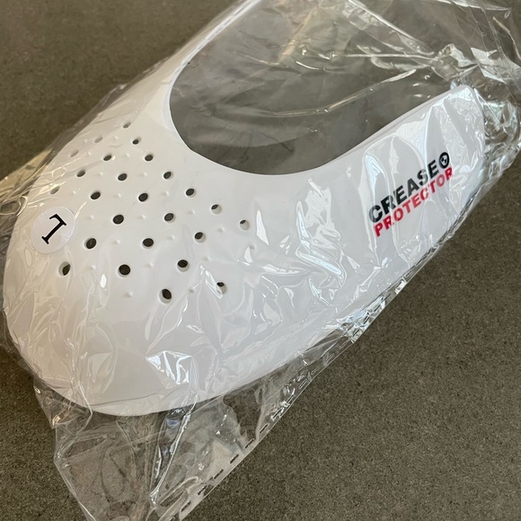 NWT Crease Protectors - Picture 2 of 2